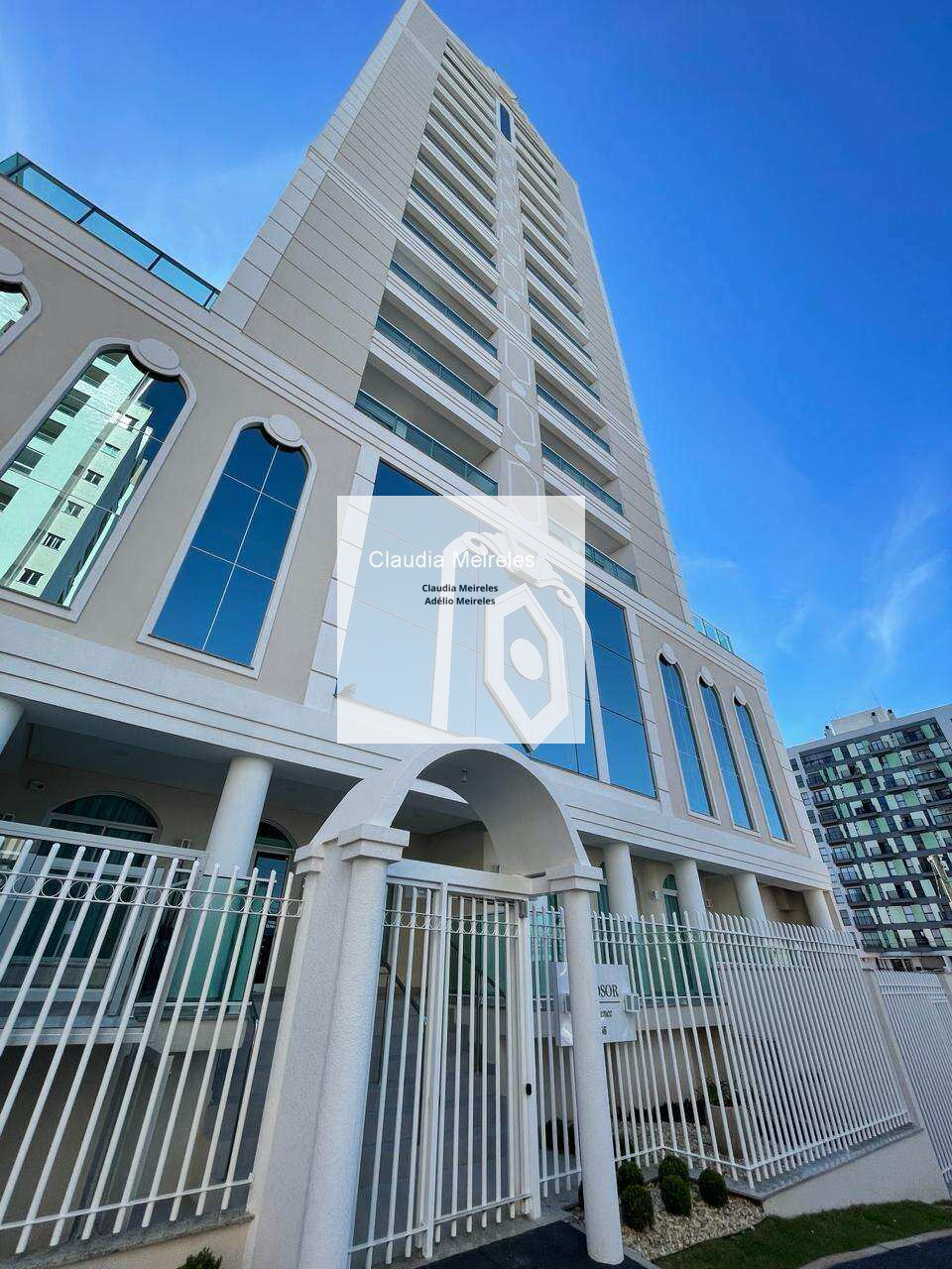 Apartamento de luxo à venda, com 3 quartos, 111,95m²