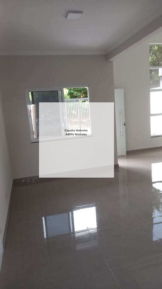 Casa à venda, com sobra de TERRENO - Claudia Meireles Creci-PR 54044 /      Adélio Meireles Creci-PR 36859