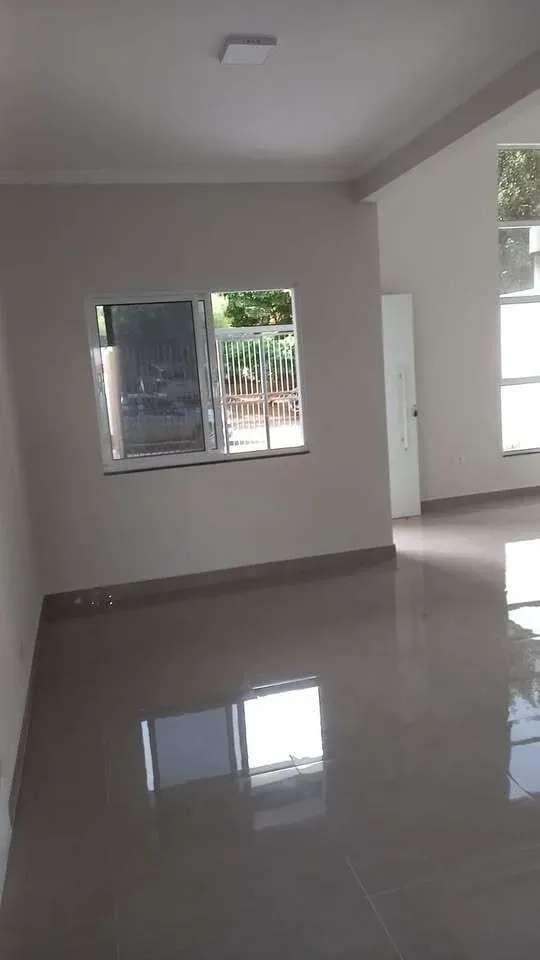 Casa à venda, com sobra de TERRENO - Claudia Meireles Creci-PR 54044 /      Adélio Meireles Creci-PR 36859